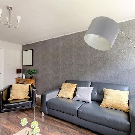 Stunning 1 Bed At Holyrood Palace & Arthurs Seat Edinburgh Bagian luar foto