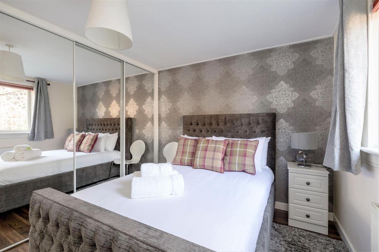 Stunning 1 Bed At Holyrood Palace & Arthurs Seat Edinburgh Bagian luar foto
