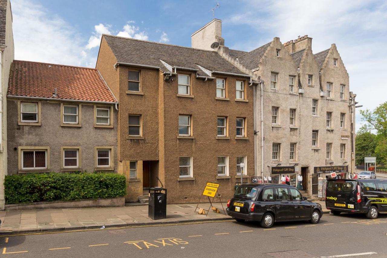 Stunning 1 Bed At Holyrood Palace & Arthurs Seat Edinburgh Bagian luar foto