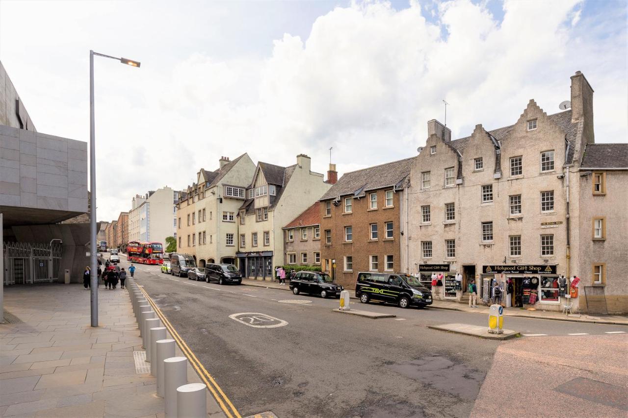 Stunning 1 Bed At Holyrood Palace & Arthurs Seat Edinburgh Bagian luar foto